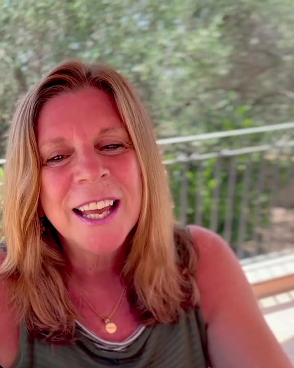 Mary Badenhop of Pipsqueak Productions, video testimonial